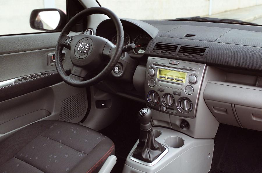  Mazda2 2002 года  (фото 7 из 113)